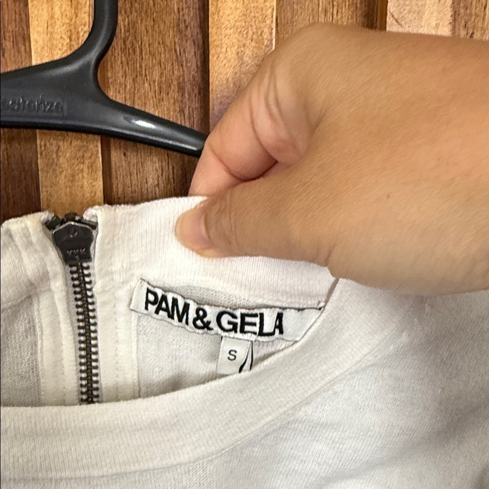 PAM & Gela Zip Back Color-Block Crew Sweater. S - Picture 5 of 9